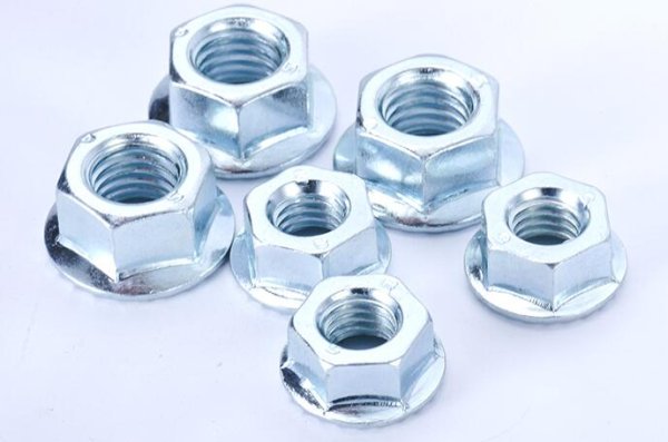 Nút vít mặt kẽm